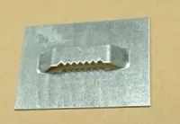 Plech 6 x 4,5 cm se zoubky na průlisu - doprodej